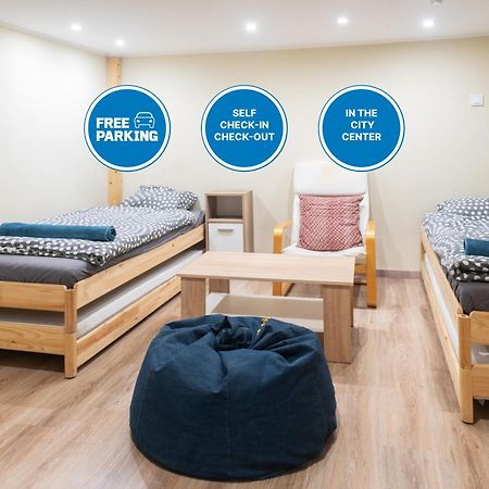 Cozy & Quiet Apartment Near Kiraly Street Free Parking, Ac, Perfect For 4 Guests! بودابست المظهر الخارجي الصورة
